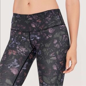 Lululemon Wunder Under Low-Rise Tight 28" | Frozen Flourish Multi | Size 8
